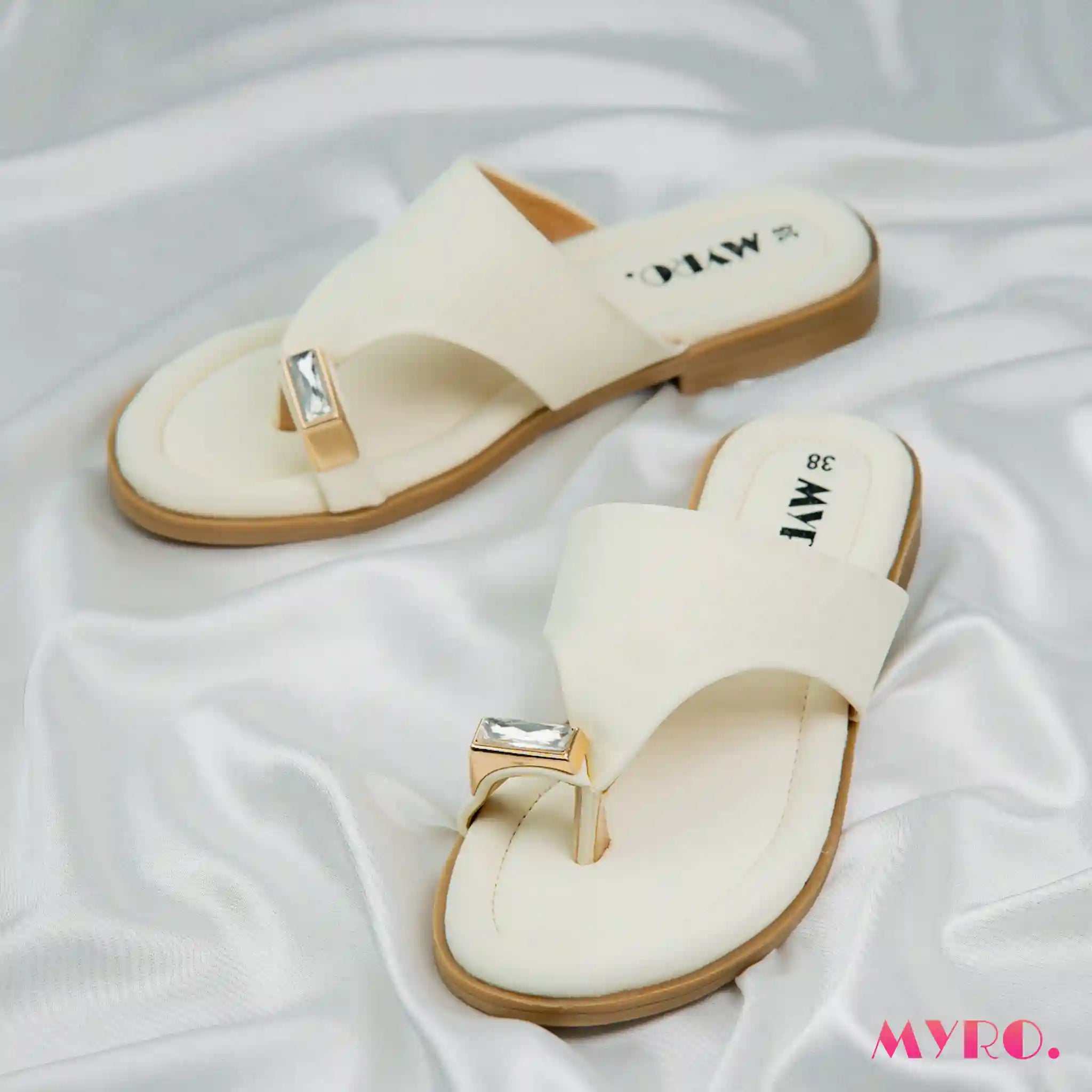 Zivel White Flat