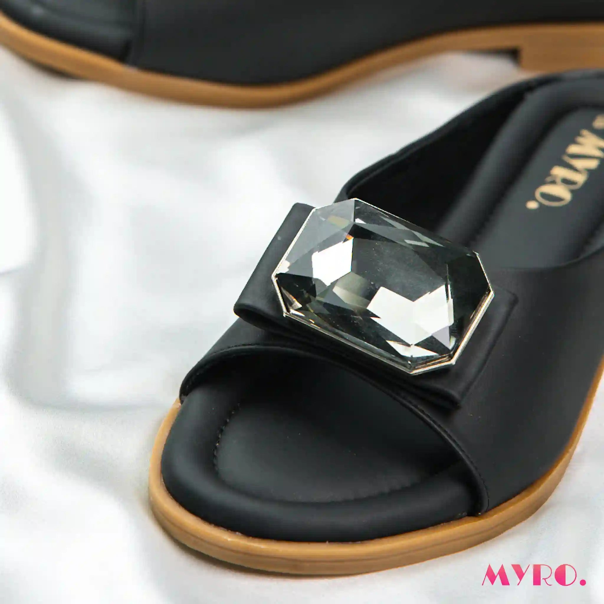 Glo Black Flat - MYRO