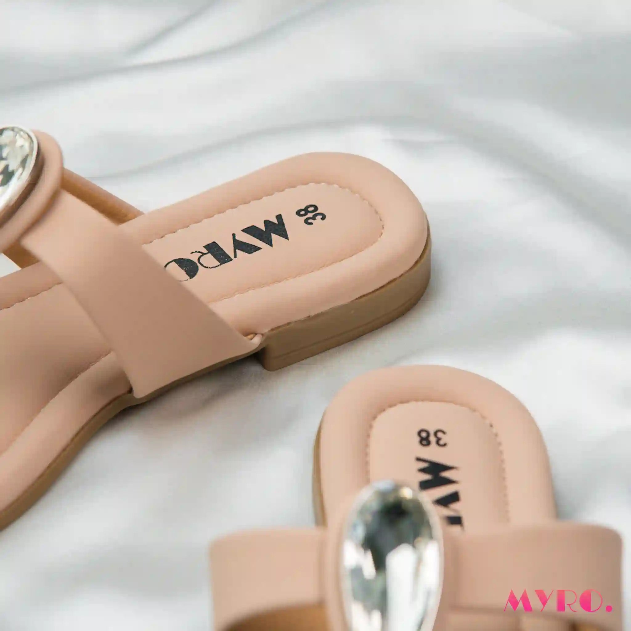 Mila Nude Flat - MYRO