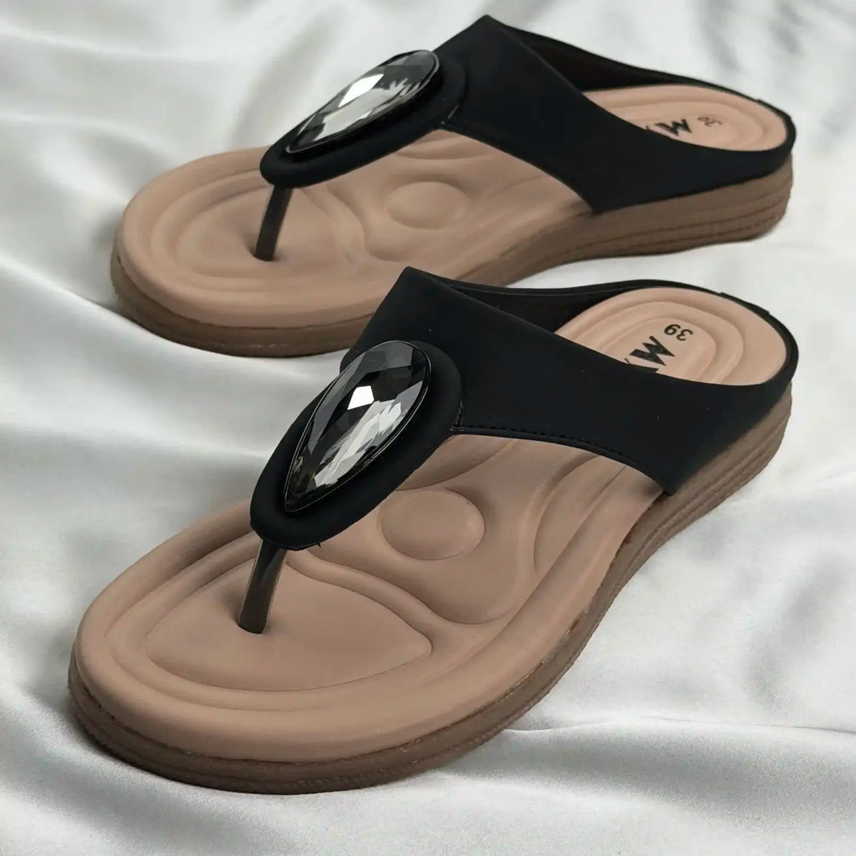 Teni Rida Rida Low Boston Heel - MYRO