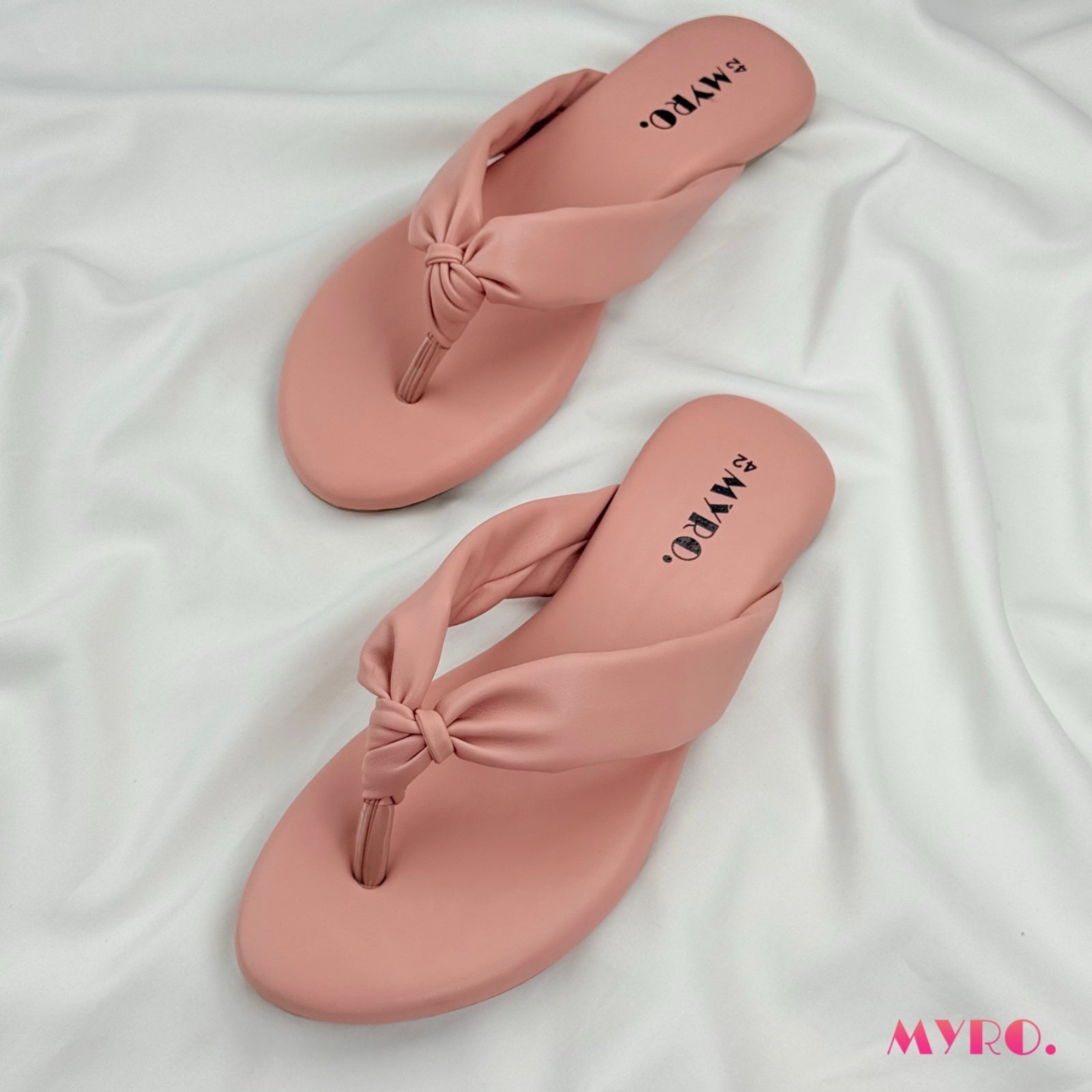 Softknot Pink Flat - MYRO