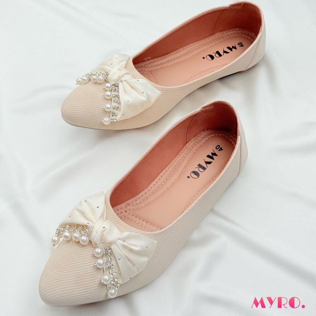 Yaria Cream Mules - MYRO